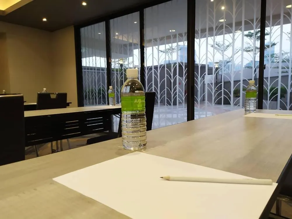 فندق ذا ريجنسي سكولار كوالالمبور